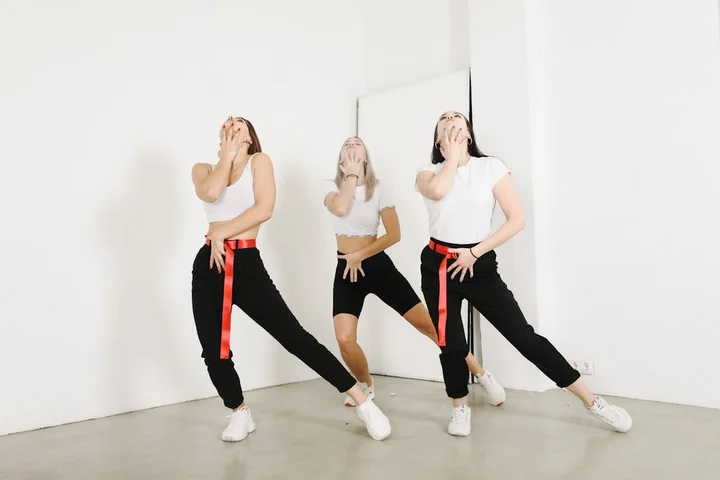 Czy commercial dance jest dobry dla osób bez doświadczenia tanecznego?