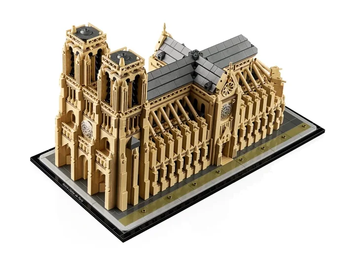 lego architecture 21061 notre dame