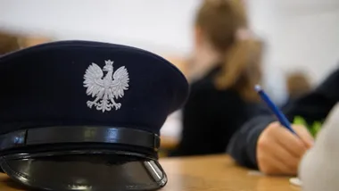 Żart może skończyć się odpowiedzialnością. Policjanci ostrzegali licealistów