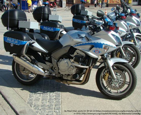 Policja Bydgoszcz: Motocykle BMW w nowej kolorystyce już w Bydgoszczy