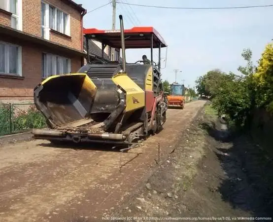 Nowa pętla tramwajowa w Lesie Gdańskim: Zielone torowiska i perony dla wszystkich