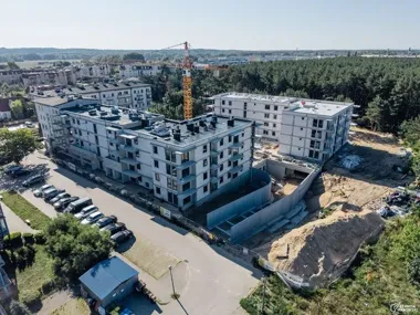 68 mieszkań przy Posłusznego nabiera kształtu. Budynki są już pod dachem