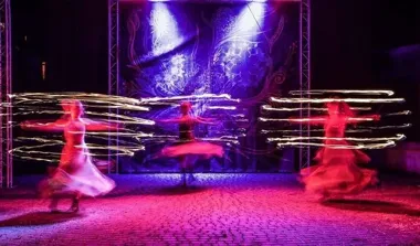 Cztery kraje, teatr i cyrk bez kurtyny. Ferwor w centrum Bydgoszczy