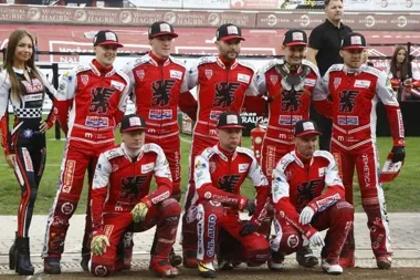 Po 13 latach czekania Polonia wraca do żużlowej elity. Nadchodzi przebudowa składu