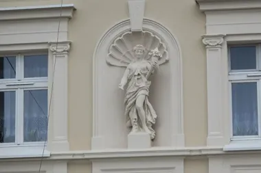 Wilczak nie czeka na wielki remont – kamienice przy Nakielskiej odzyskują charakter