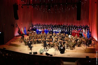 Bydgoszcz świętowała 680. urodziny muzyką. Akademia wypełniła się wzruszeniem