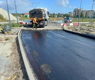 Ponad 11 mln zł na drogi i trasę pieszo-rowerową na Osowej Górze