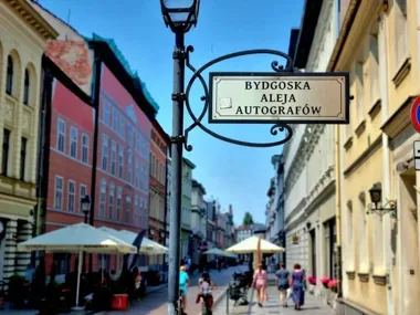 Kto zostawi podpis na Długiej? Ruszają zgłoszenia do Bydgoskich Autografów