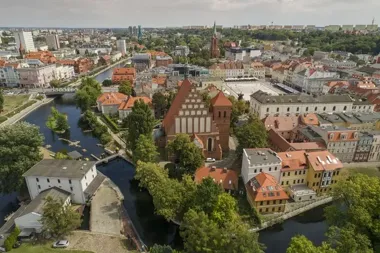 Bydgoszcz zaczyna urodzinowy weekend od teatru, spacerów i wielkiej sceny
