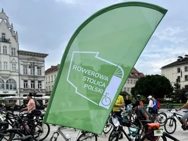 Bydgoszcz wkręca się w rowerowy sezon z rekordowym budżetem na ścieżki