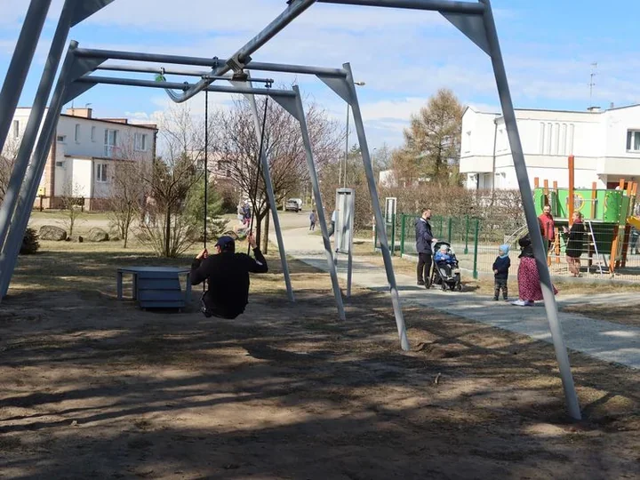 Tyrolka na Piaskach już działa i zamyka kolejną zmianę na placu