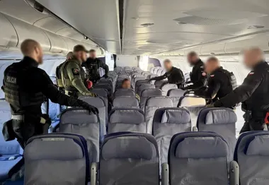 Airbus A340 miejscem ćwiczeń służb. Trenowali interwencje na pokładzie