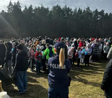 Policjanci weszli do Myślęcinka z ostrzeżeniem przed uzależnieniami