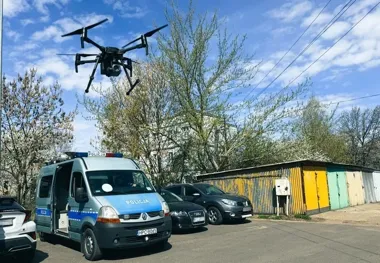 Dron nad przejściami w Bydgoszczy wyłapał 186 wykroczeń
