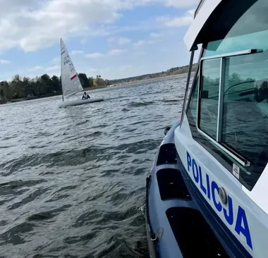 Spokojne regaty na Zalewie Koronowskim - policyjni wodniacy byli w gotowości