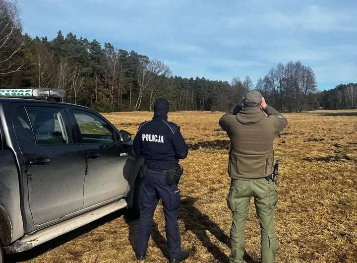 Patrole wodne i leśne zaskoczyły lasy - wspólna akcja Wieniec 2026