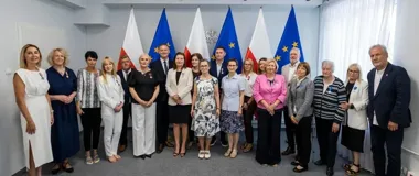 Odznaczenia za lata służby. Wyróżniono ludzi urzędów i pamięci