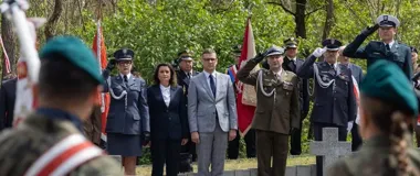 Hołd dla ofiar Smukały na cmentarzu wojennym w Bydgoszczy