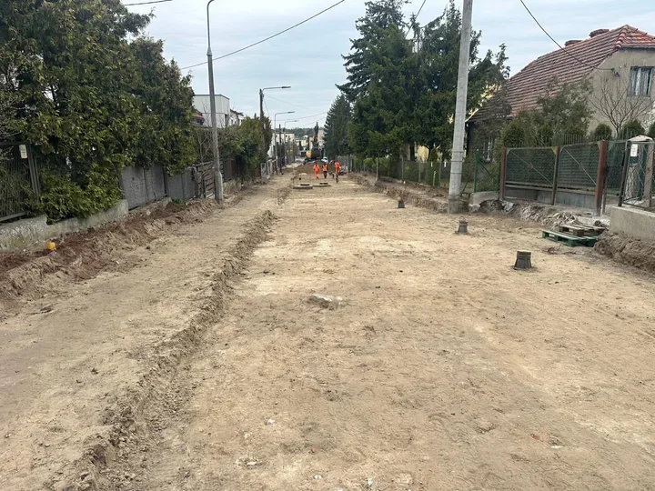 Krzywa na Miedzyniu rusza z utwardzaniem po zakończeniu prac gazowniczych